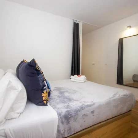 Διαμέρισμα 2