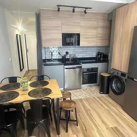2 * Valencia